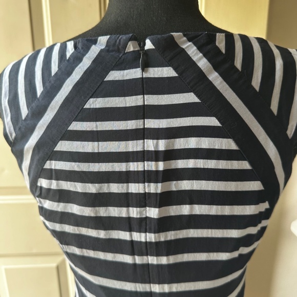 Talbots Knee Length Dress Navy Blue with Light Gray Stripes. Size 4. NWOT. - Picture 8 of 14